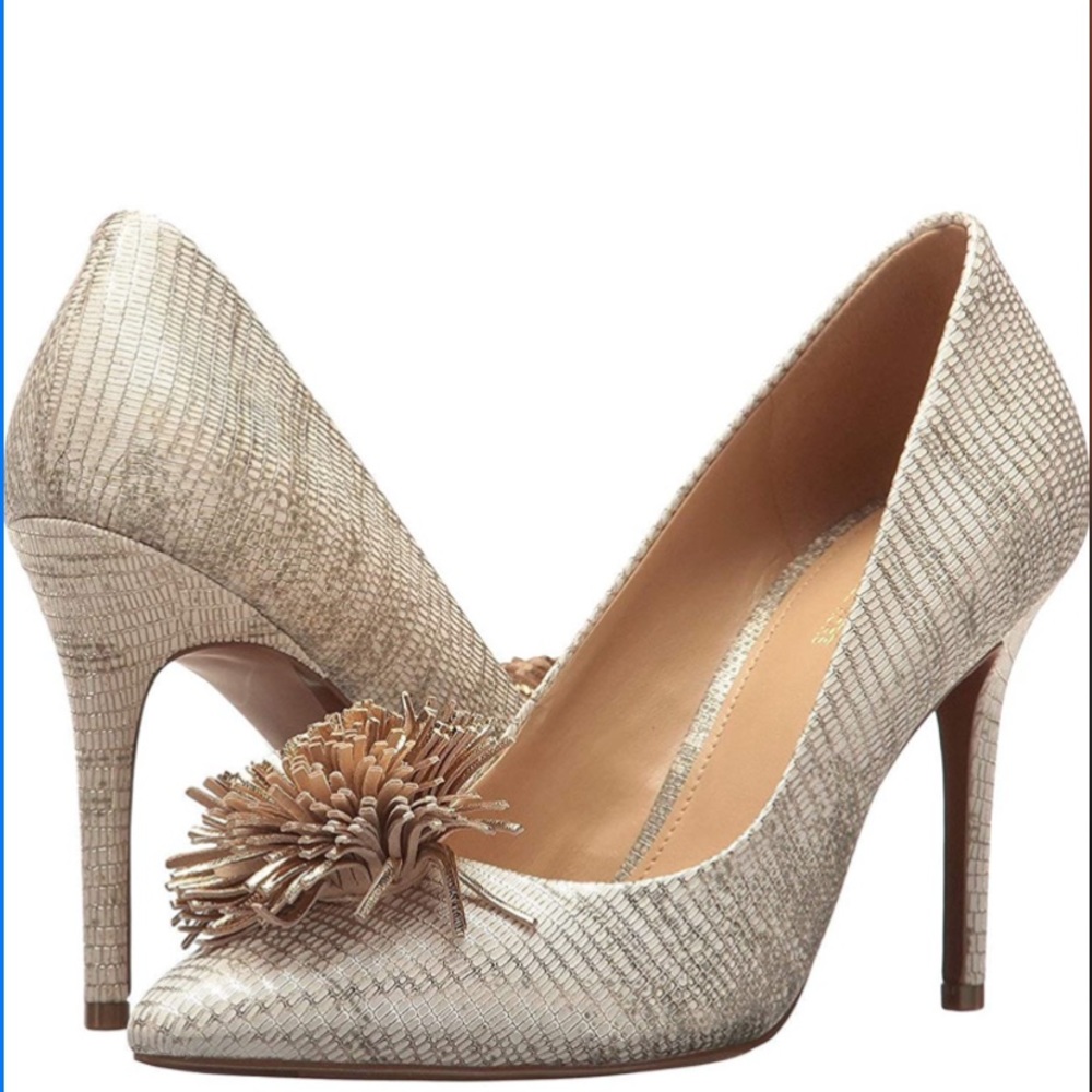 Mochael Kors Lolita Pom Pom pump